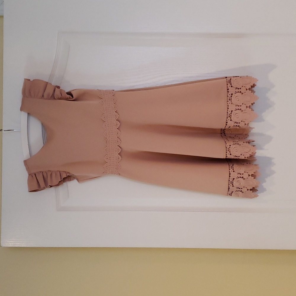 Worn once Rare Editions girls dress in blush size 7.